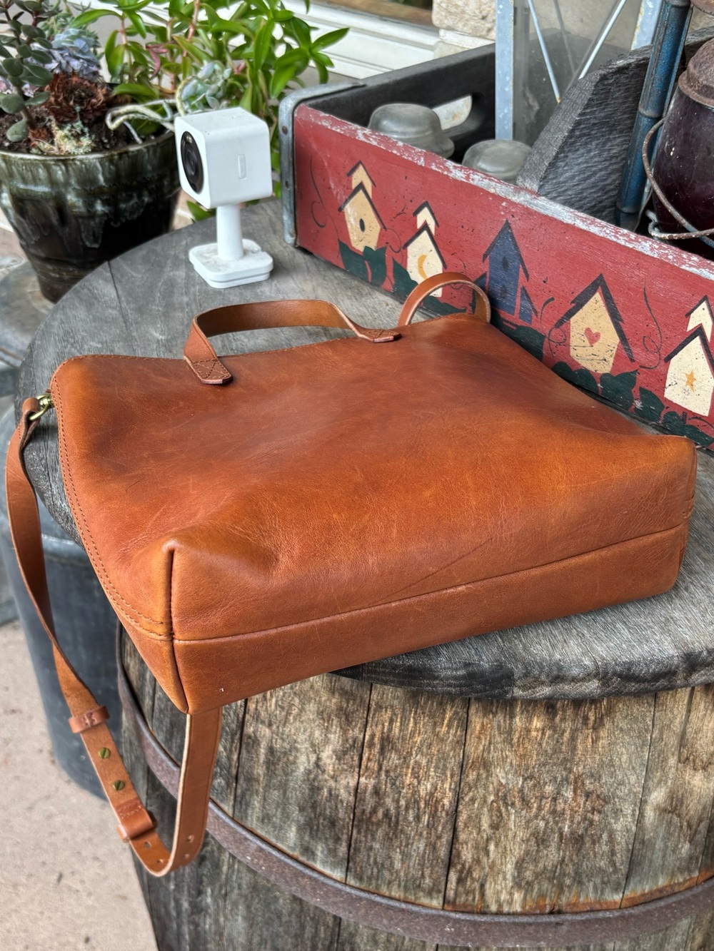 Madewell Transport Leather Zip Top Tote Bag in Cognac Brown - Picture 6 of 11